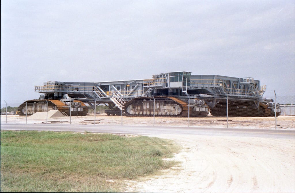 Crawler Transporter, Kennedy Space Center, Florida, 4 April 1991