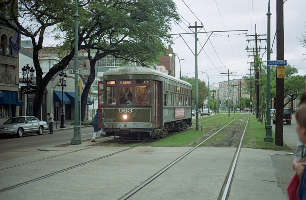 St. Charles streetcar, New Orleans, Louisiana, 29 April 1996