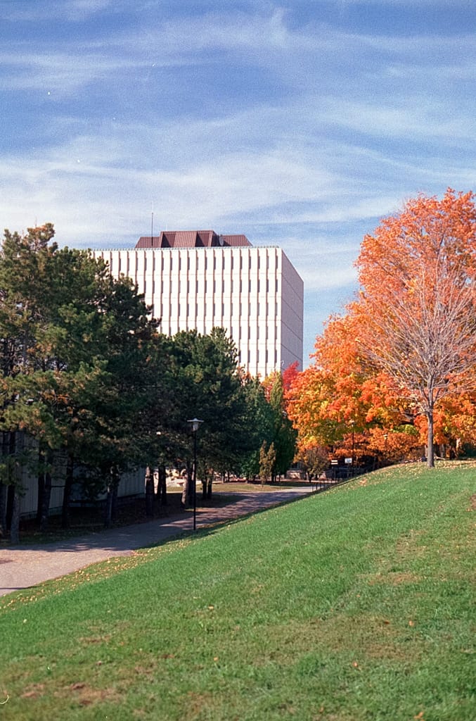 Dana Porter Library, University of Waterloo, Ontario, 14 October 1999