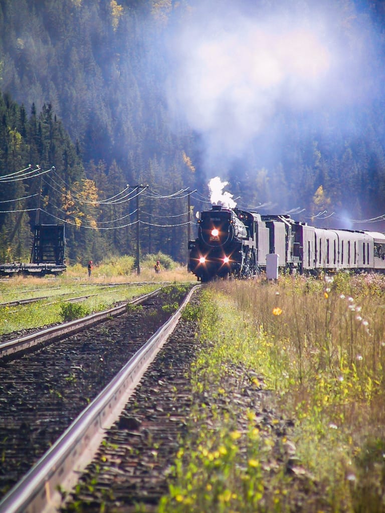 CP 2816 approaches Field, British Columbia, 22 September 2001