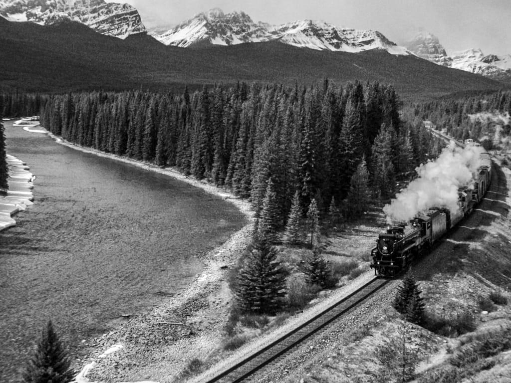 CP 2816 east of Canmore, British Columbia, 24 April 2004