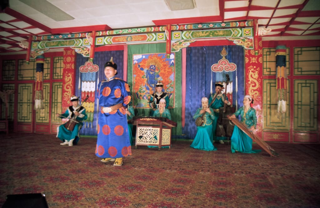 Cultural performance, Ulaan Baatar, Mongolia, 20 May 2005