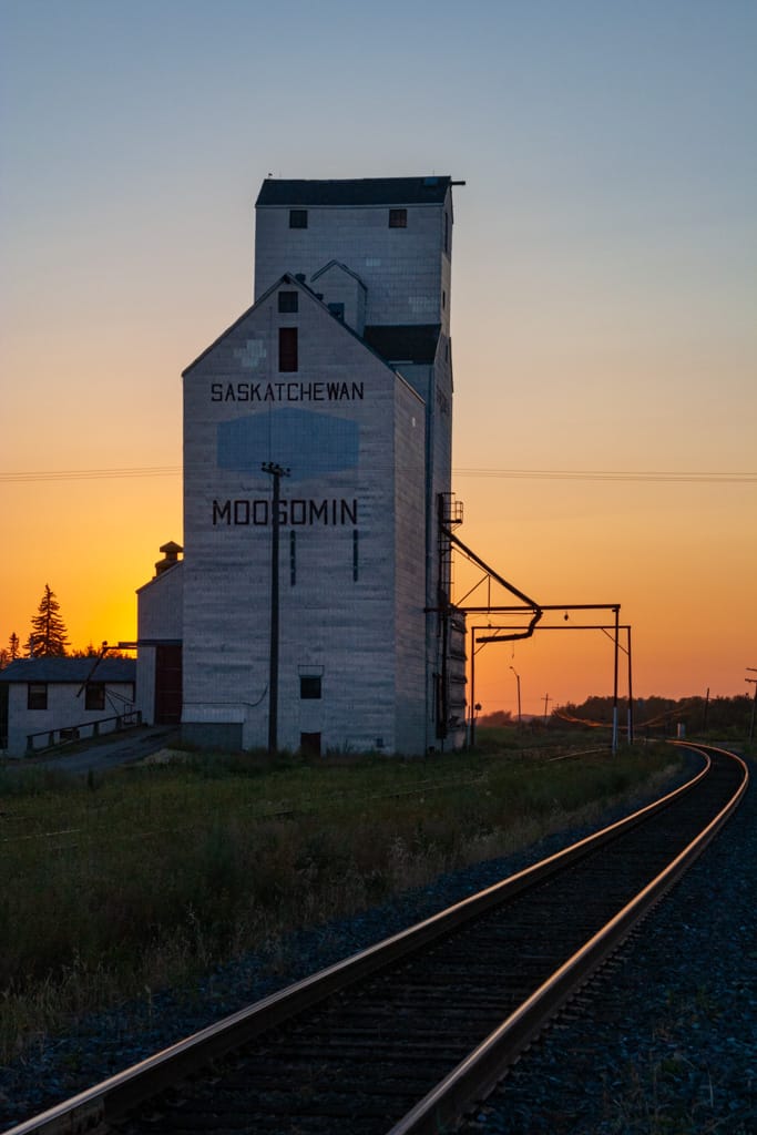 Grain elevator, Moosomin, Saskatchewan, 9 August 2010